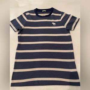 Abercrombie and Fitch tshirt